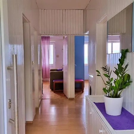 Aurel Apartamento Omiš